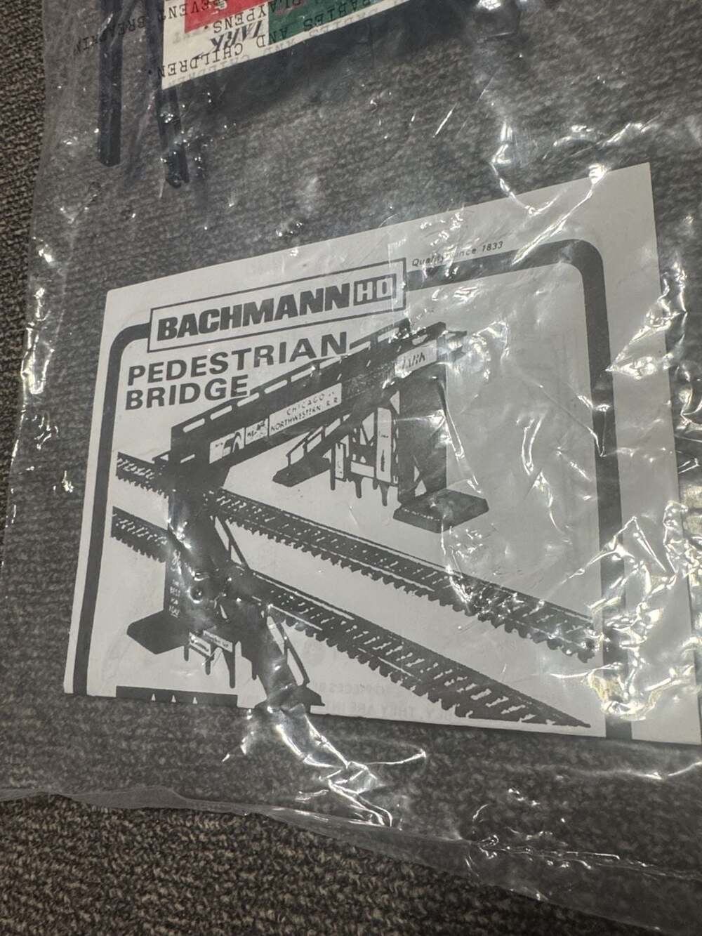Bachmann HO Plasticville Pedestrian Bridge Building Kit #45172